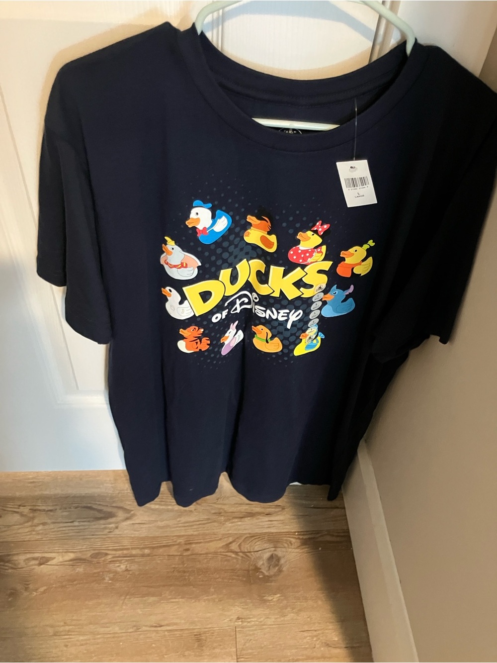 Ducks of Disney shirt size large unisex NWT